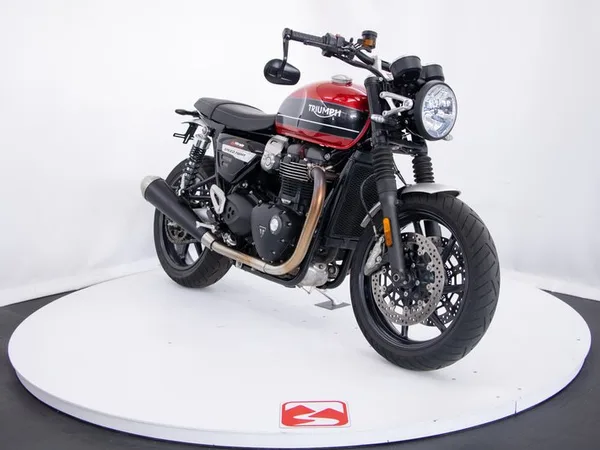 Triumph Speed Twin 1200