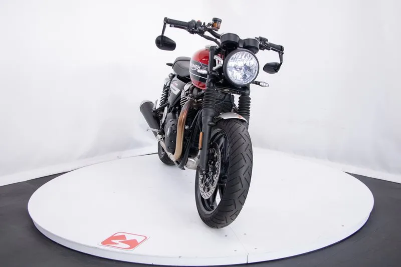 Triumph Speed Twin 1200