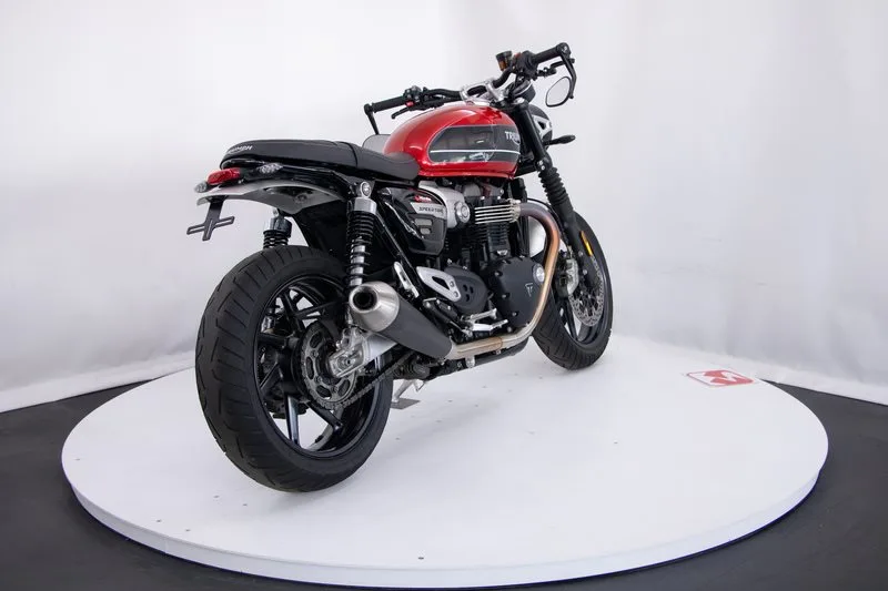 Triumph Speed Twin 1200