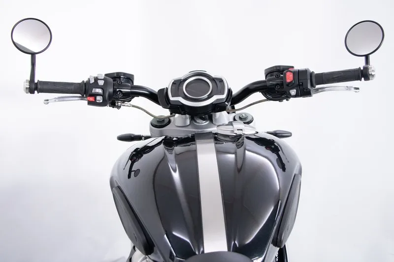 Triumph Rocket 3 R