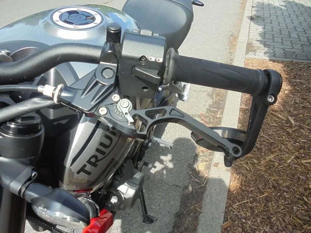 Triumph Trident 660