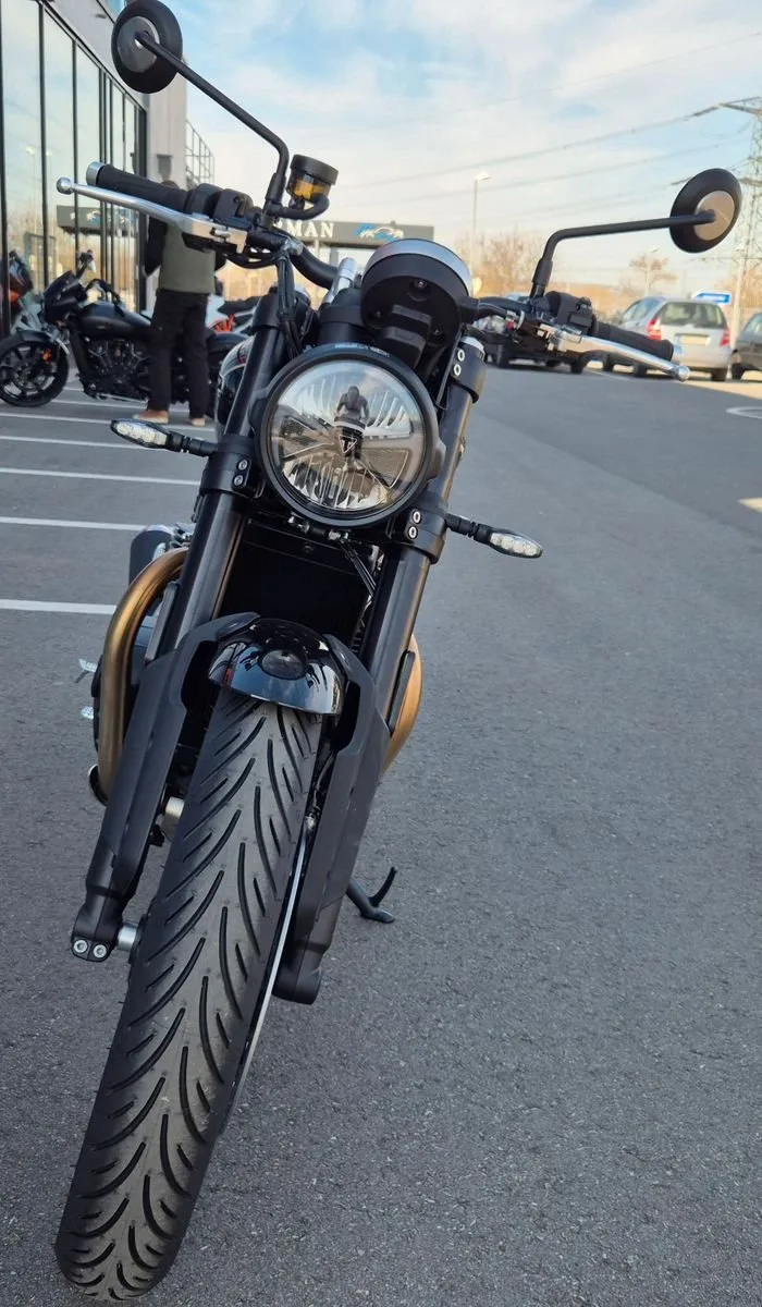 Triumph Speed Twin 900