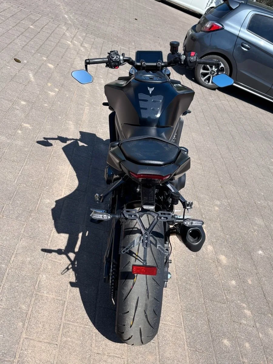 Yamaha MT-09 Y-AMT 35kW
