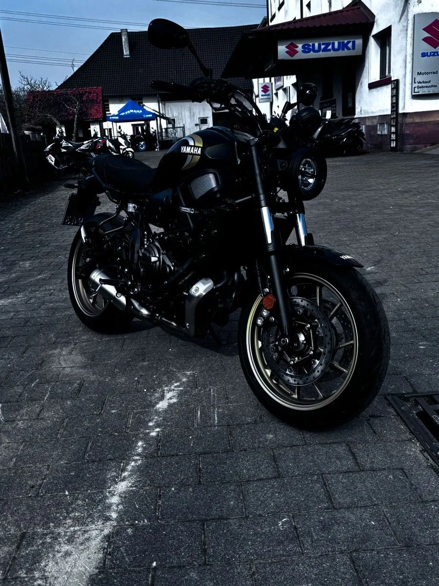 Yamaha XSR700