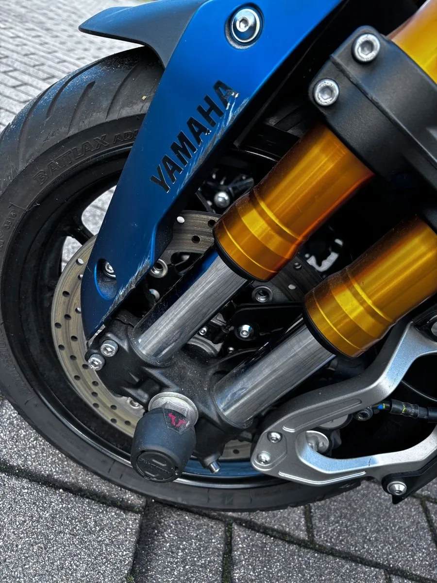 Yamaha Niken GT