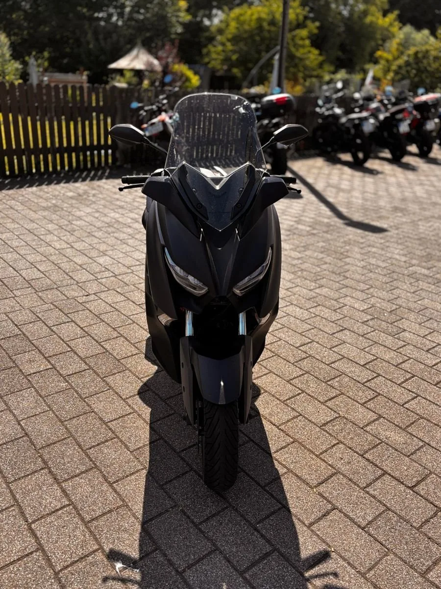 Yamaha XMAX 300