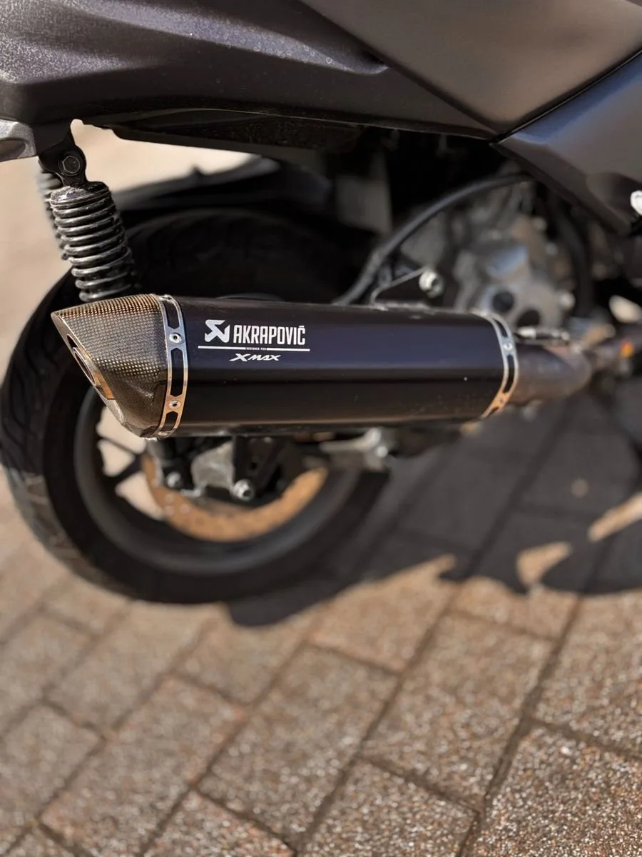 Yamaha XMAX 300