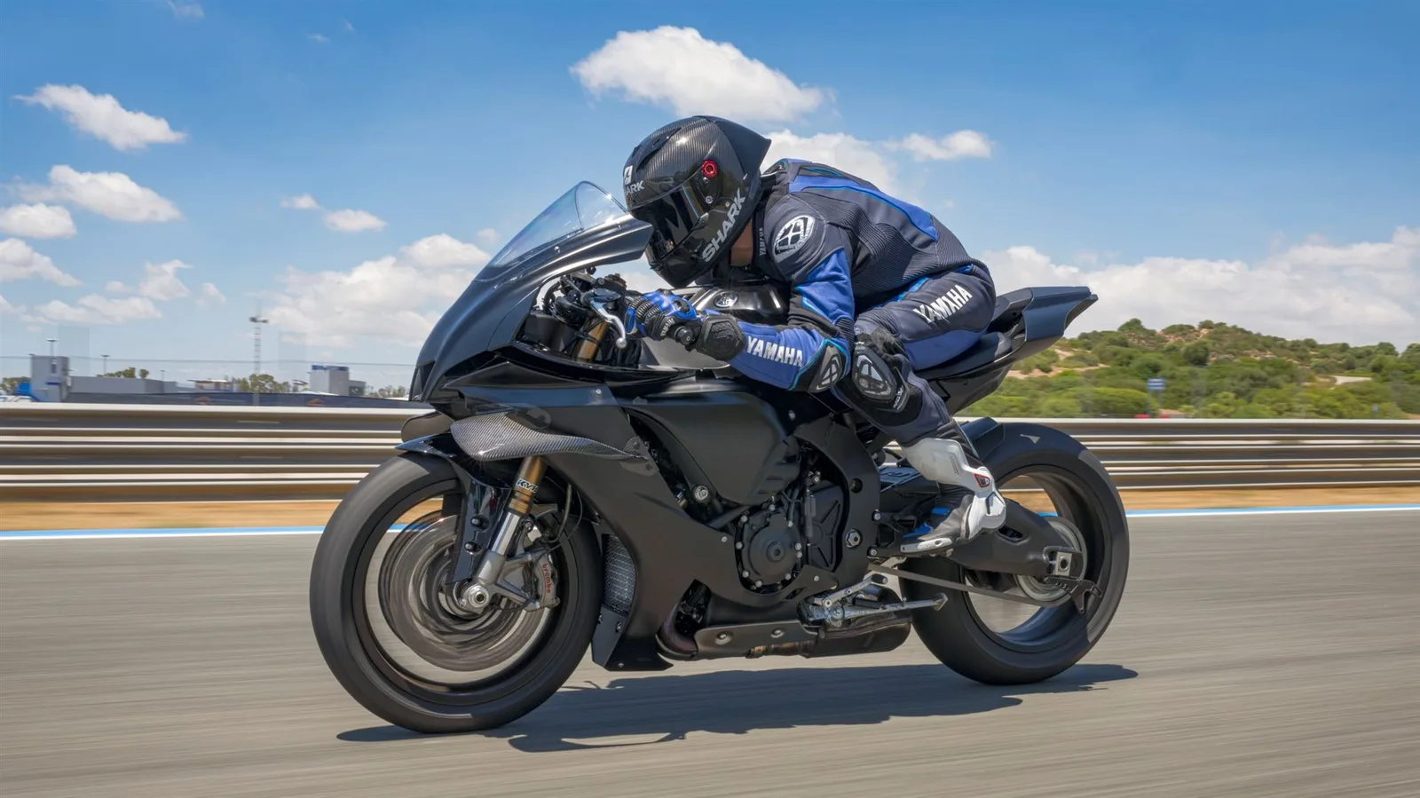Yamaha R1 RACE
