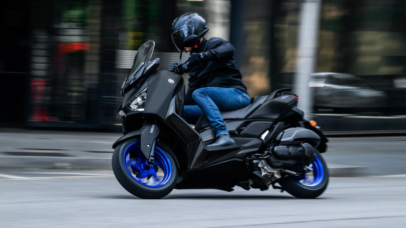 Yamaha XMAX 125