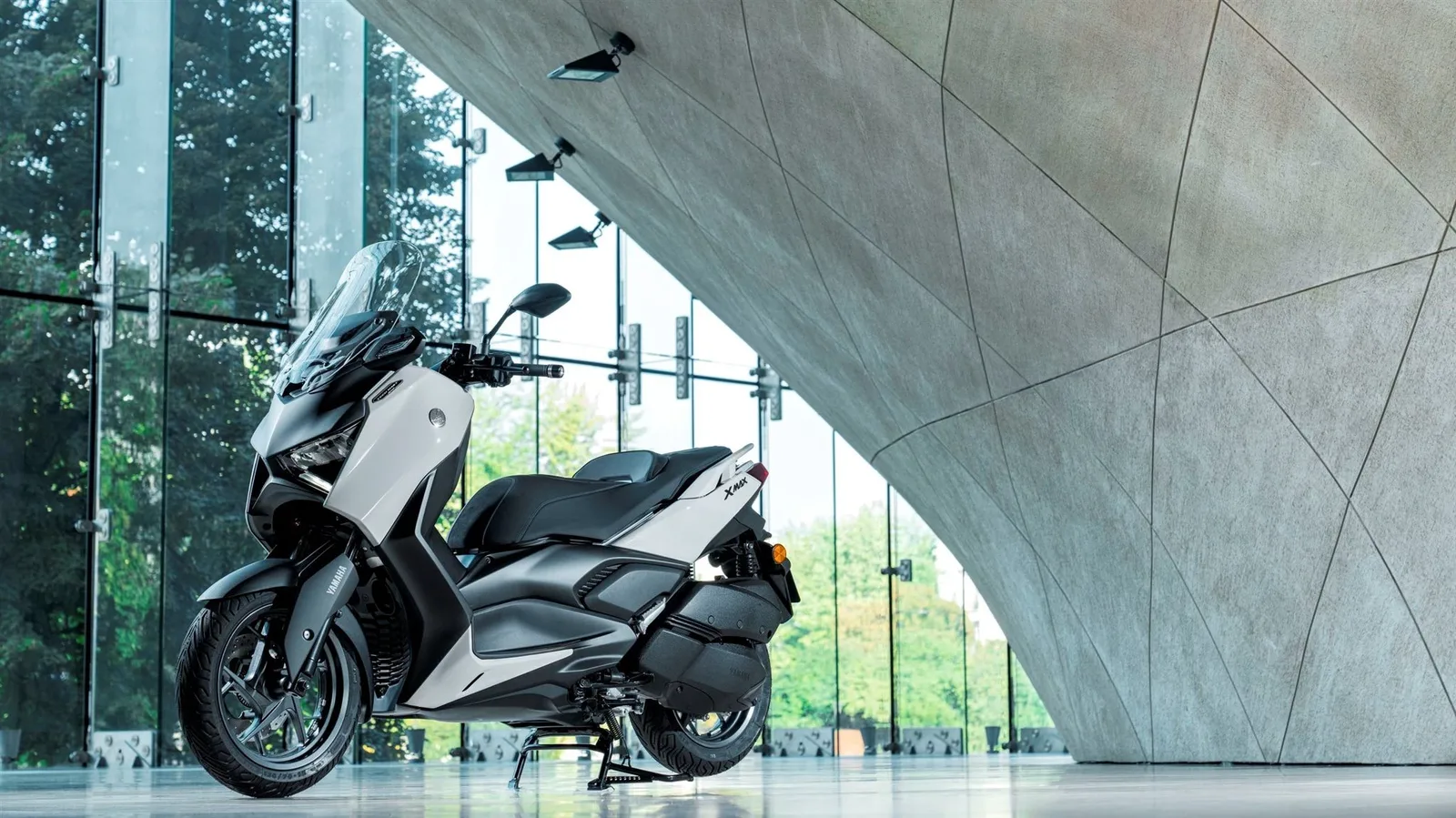Yamaha XMAX 300 Tech MAX+