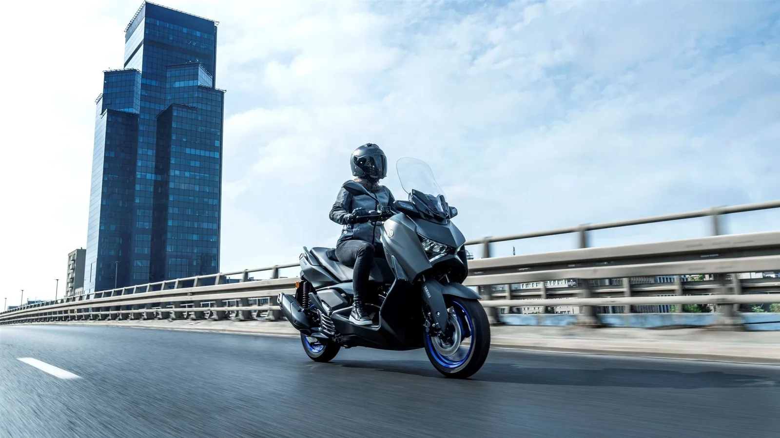 Yamaha XMAX 125