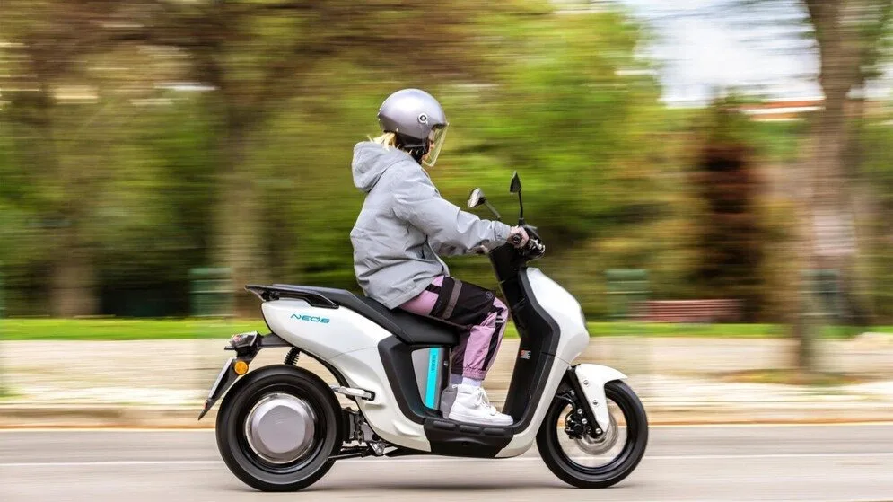 Yamaha NEO's Inklusive 2. Akku + Ladegerät im Wert von 1.500,- €.