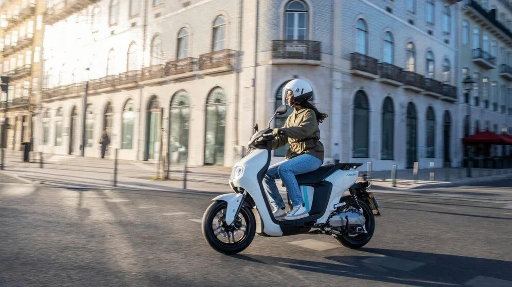 Yamaha NEO's Inklusive 2. Akku + Ladegerät im Wert von 1.500,- €.