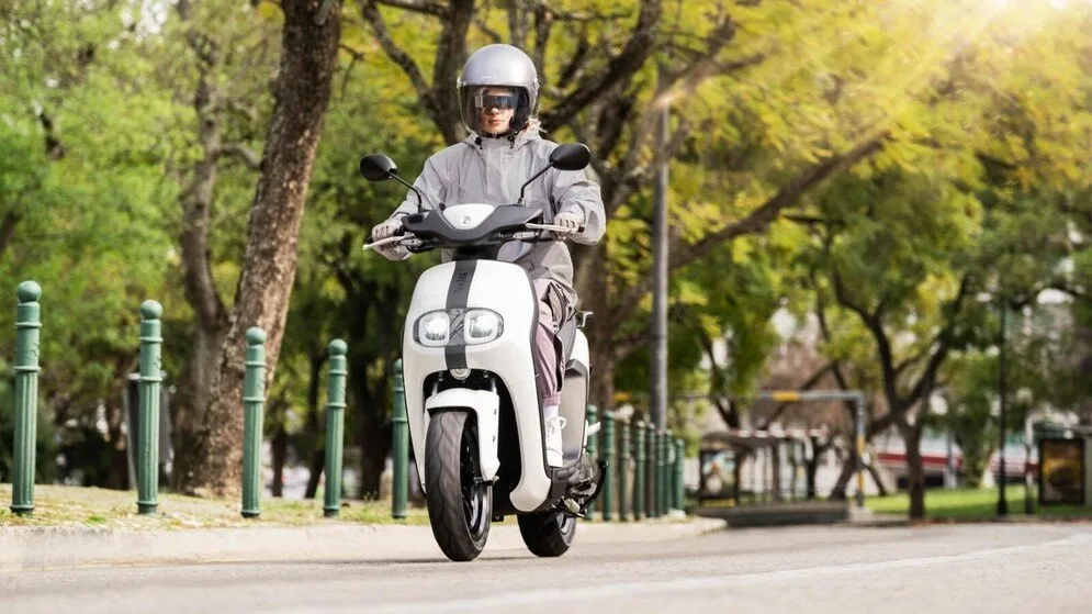 Yamaha NEO's Inklusive 2. Akku + Ladegerät im Wert von 1.500,- €.