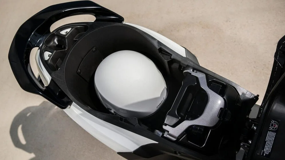 Yamaha NEO's Inklusive 2. Akku + Ladegerät im Wert von 1.500,- €.