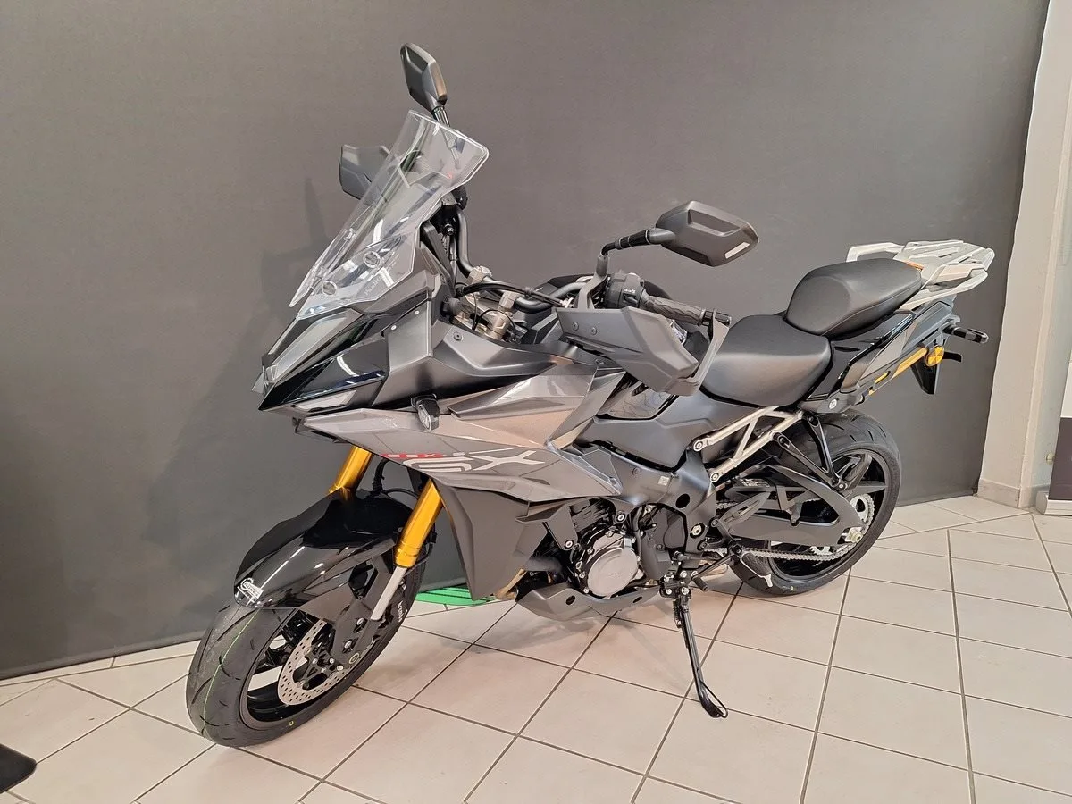Suzuki GSX-S1000GX