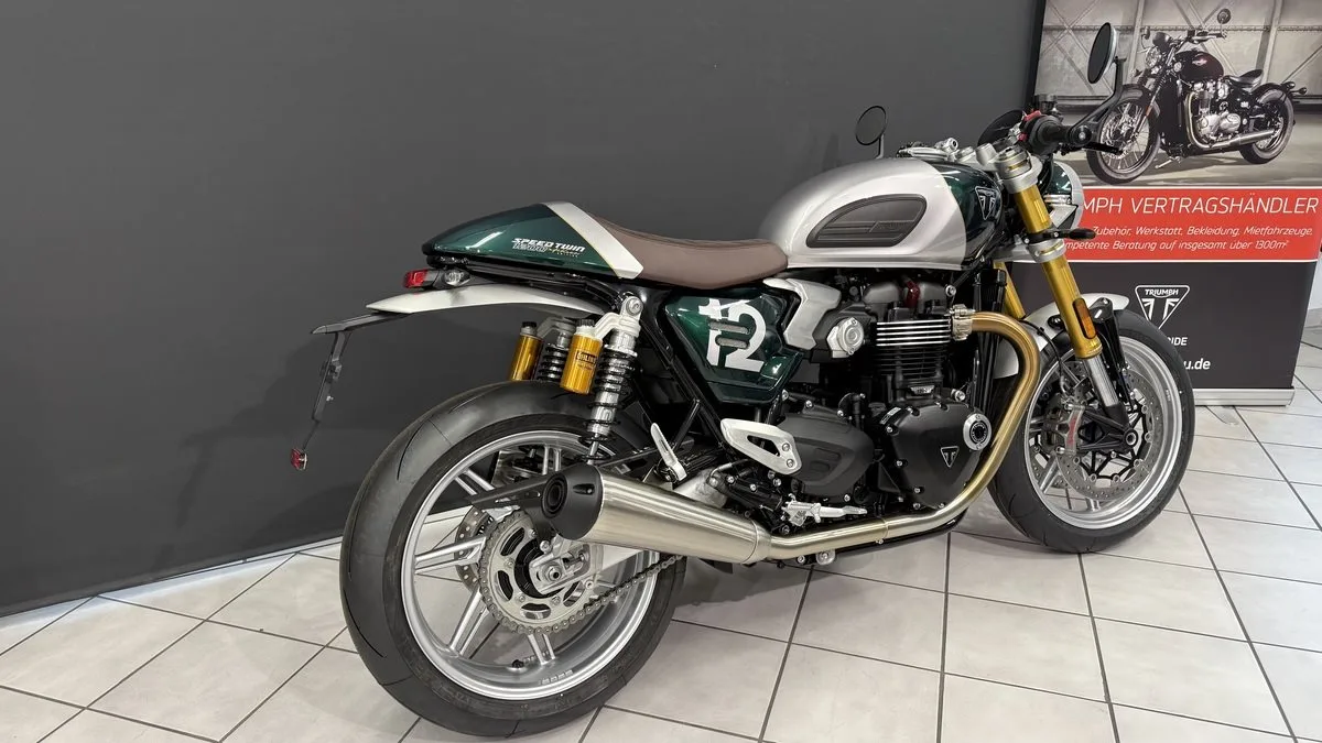 Triumph Speed Twin 1200 Cafe Racer Edition