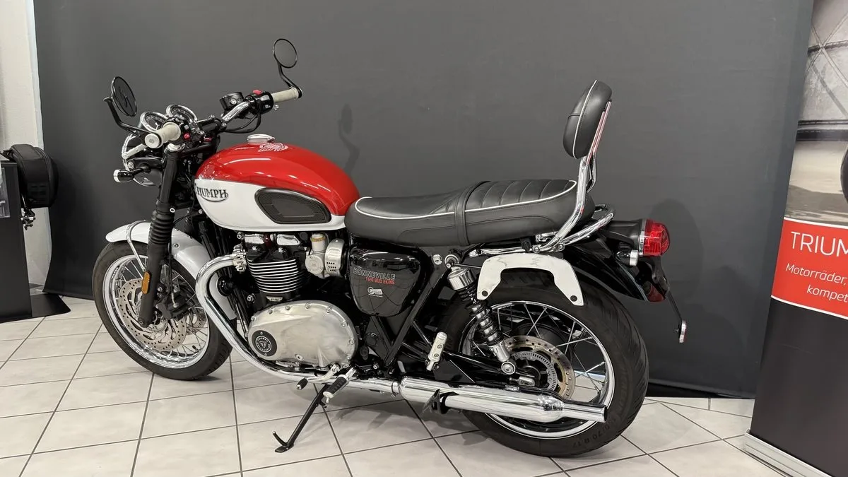 Triumph Bonneville T120 BUD EKINS