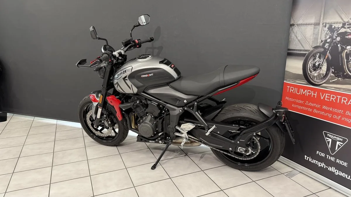 Triumph Trident 660
