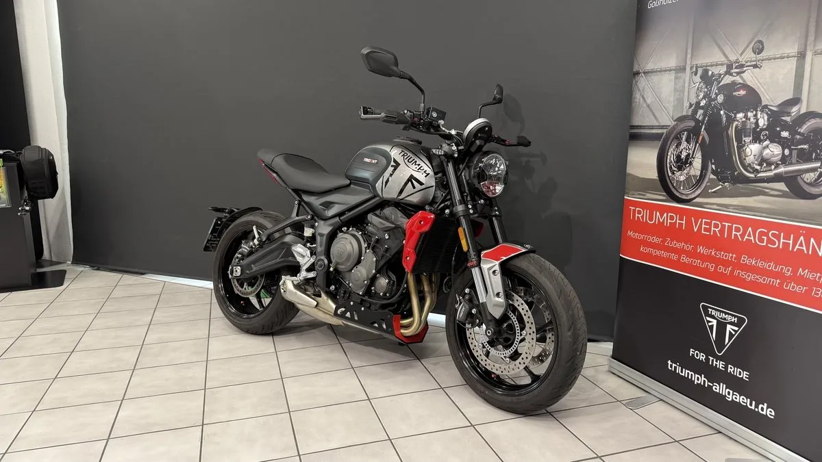 Triumph Trident 660
