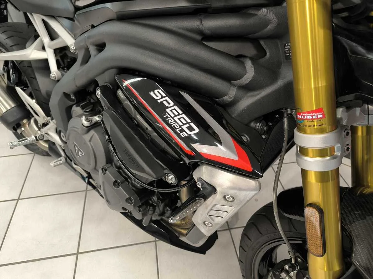 Triumph Speed Triple 1200 RS