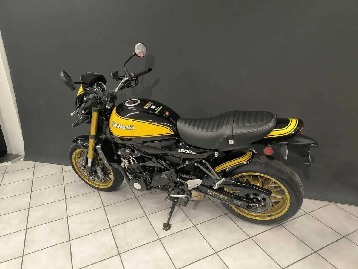 Kawasaki Z900 RS SE