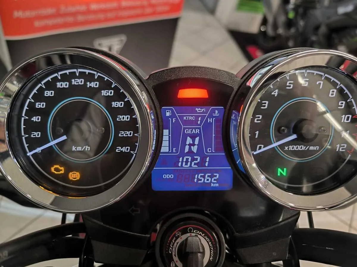 Kawasaki Z650 RS