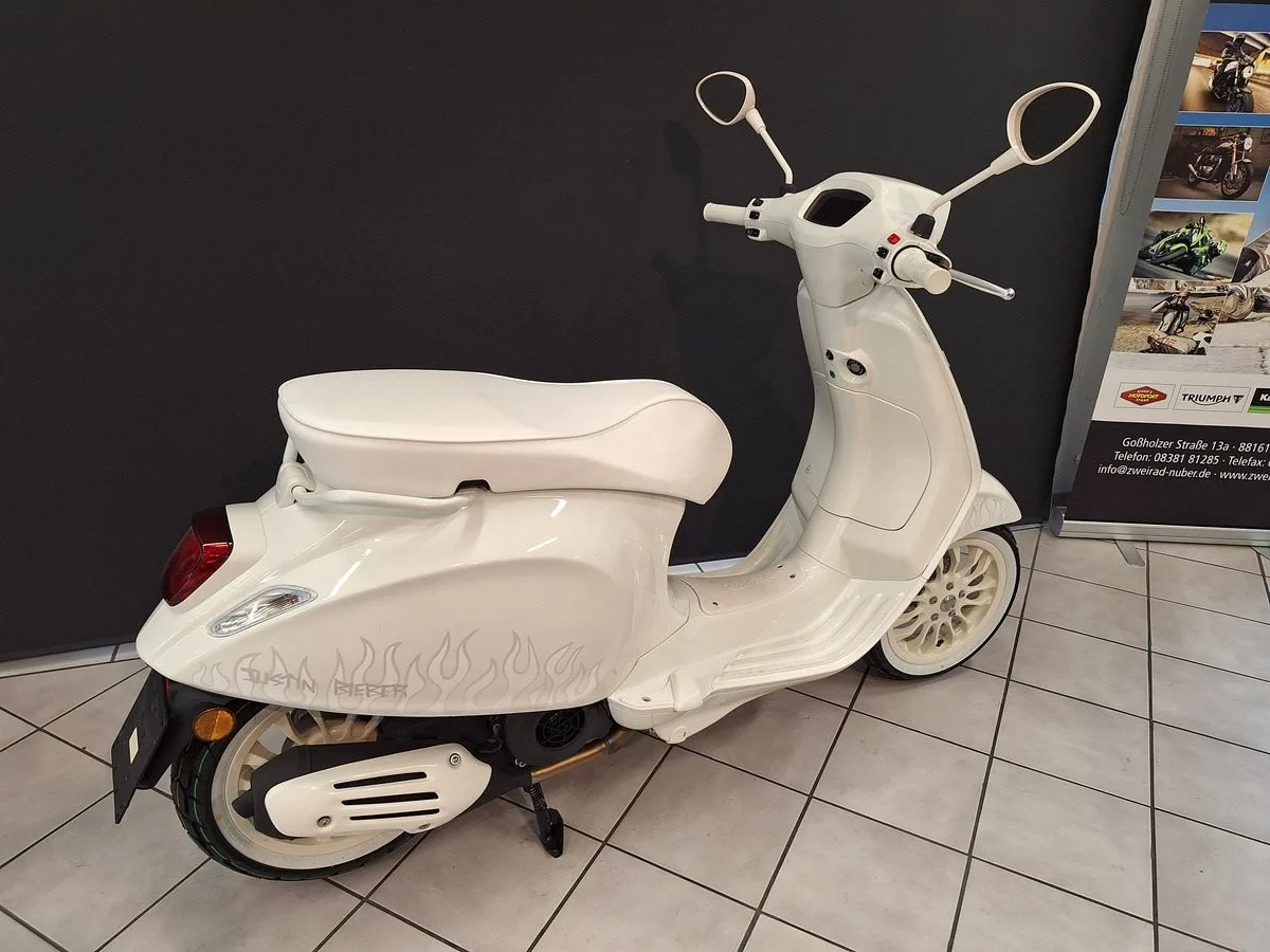 Vespa Sprint 125 S Justin Bieber
