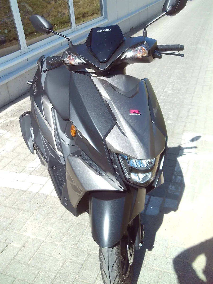 Suzuki Avenis 125