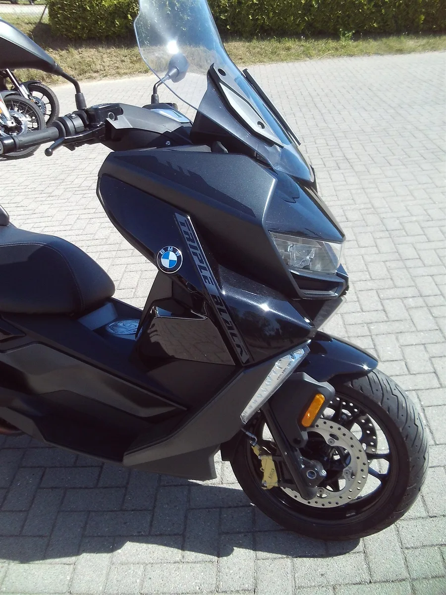 BMW C 400 GT triple black