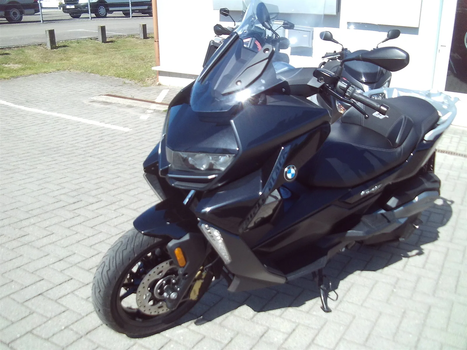 BMW C 400 GT triple black