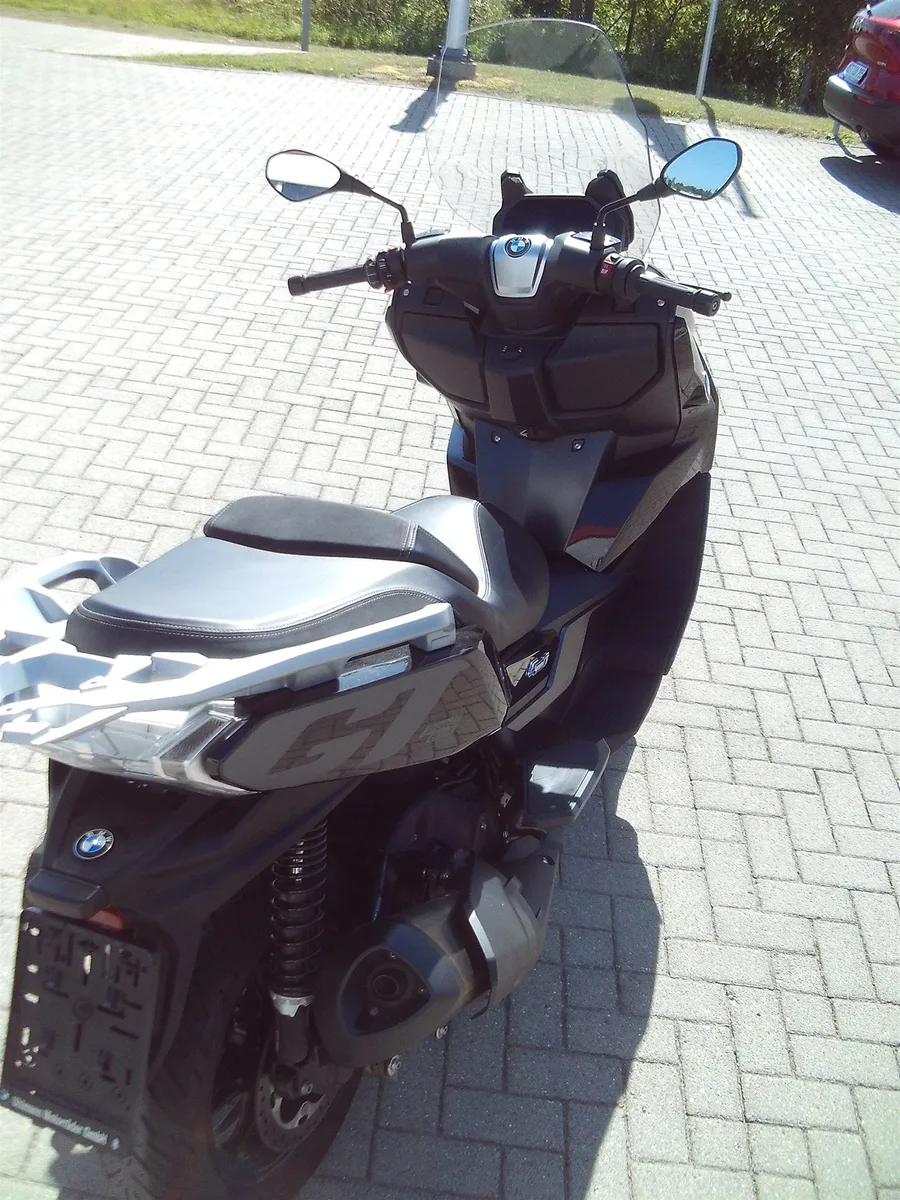 BMW C 400 GT triple black