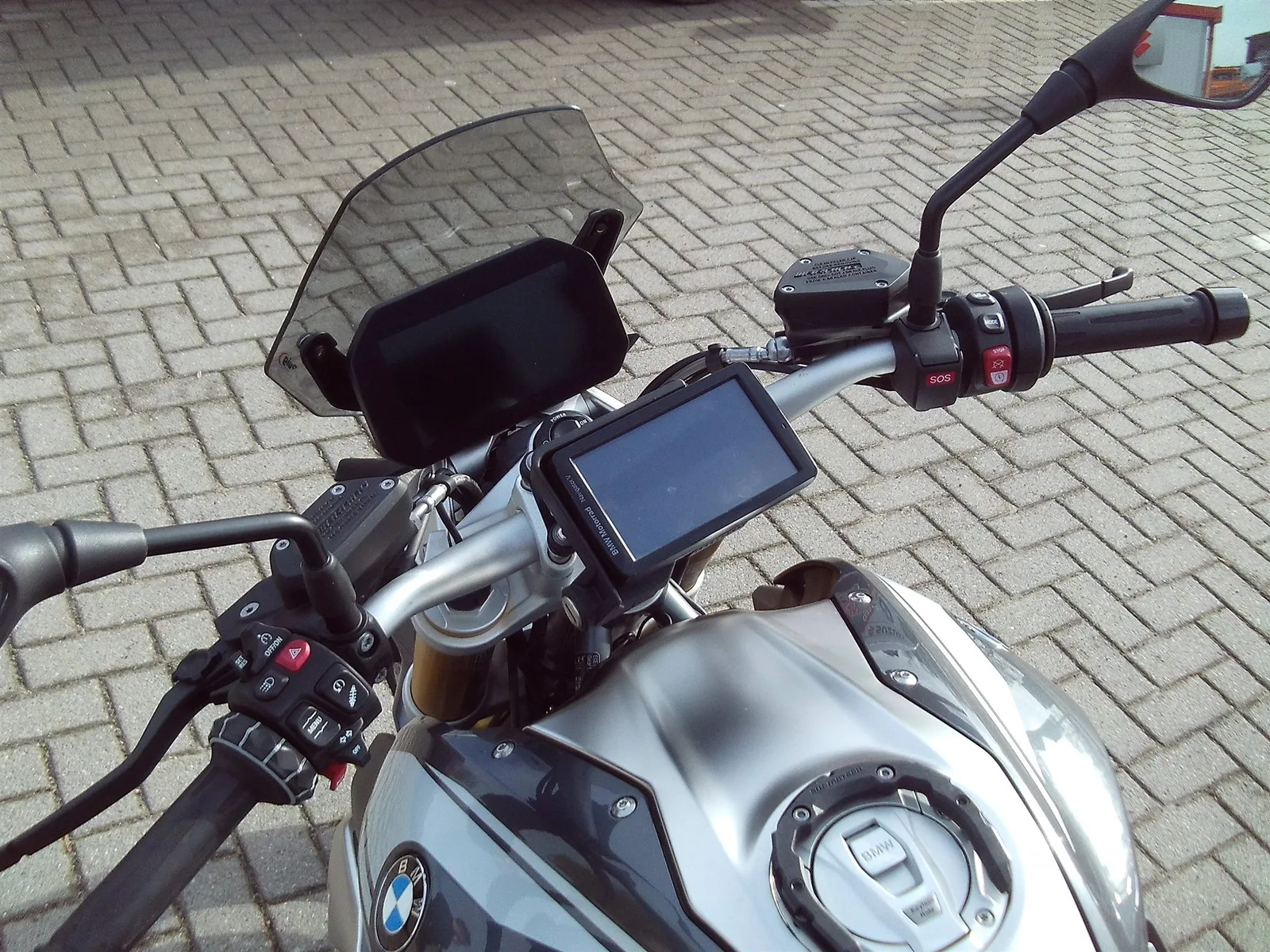 BMW R 1250 R Vollausstattung+Navi+Koffer