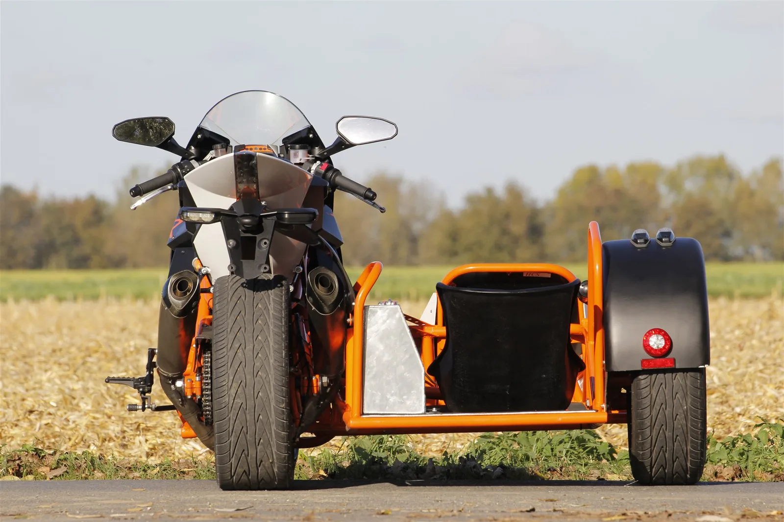 KTM 1190 RC8 R GESPANNUMBAU