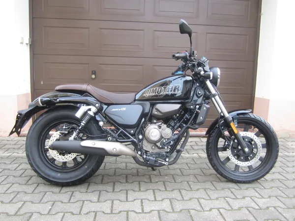 QJ Motor SRV 125