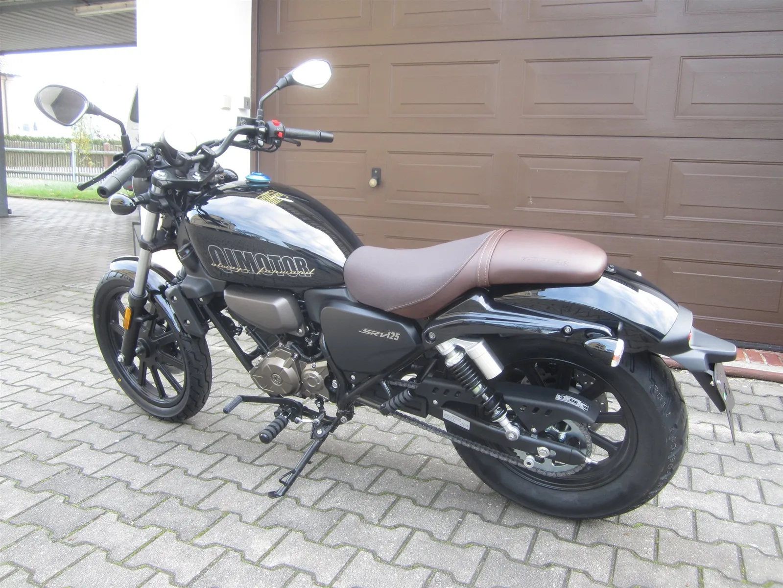QJ Motor SRV 125