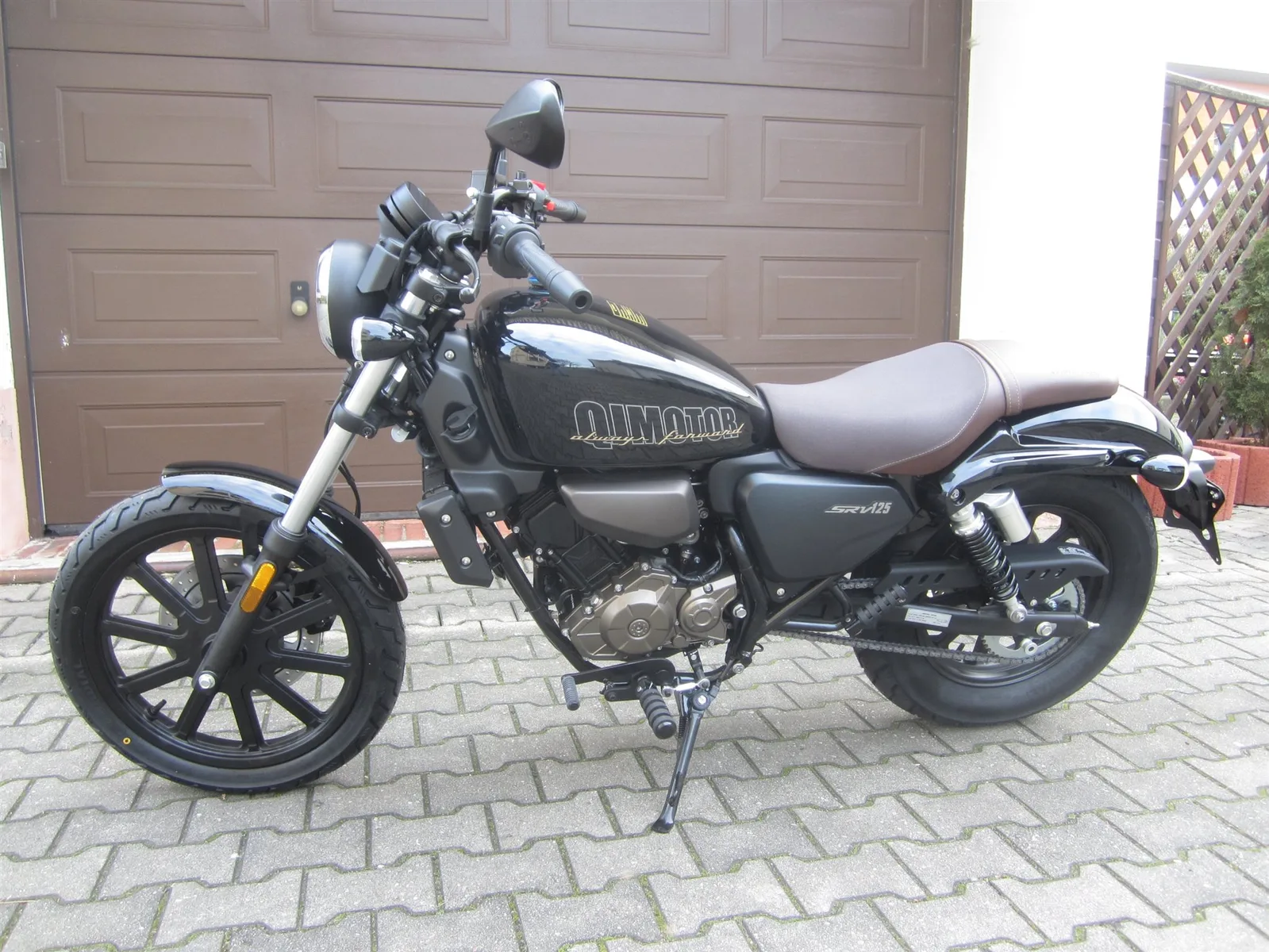 QJ Motor SRV 125