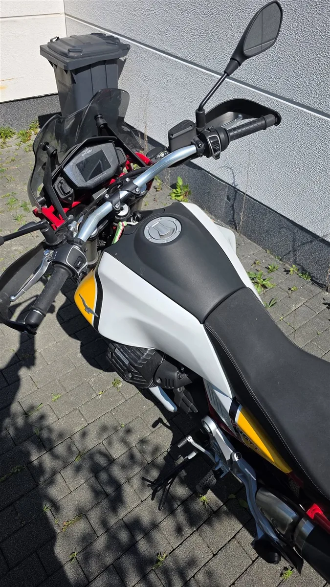 Moto Guzzi V85 TT
