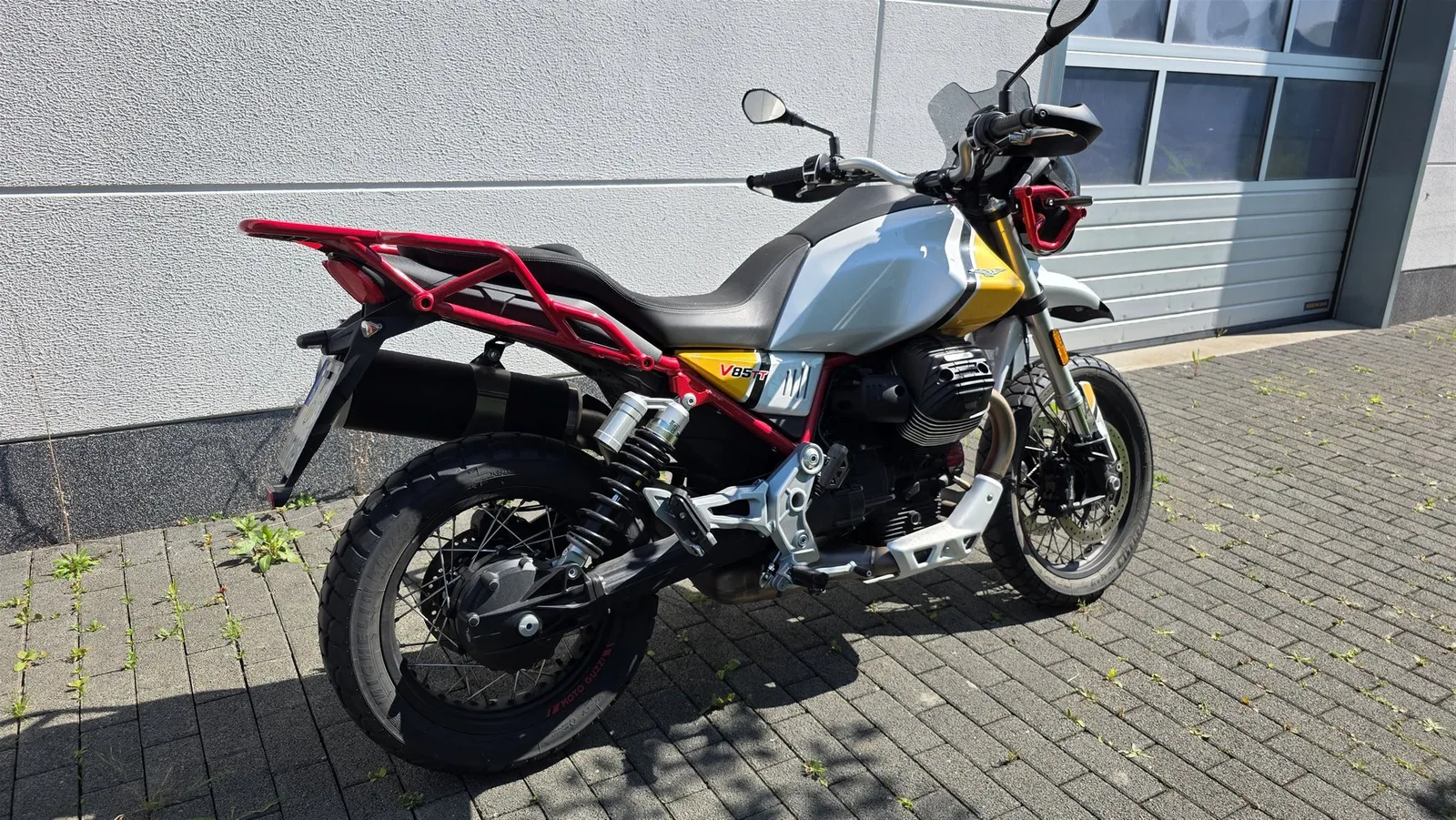 Moto Guzzi V85 TT
