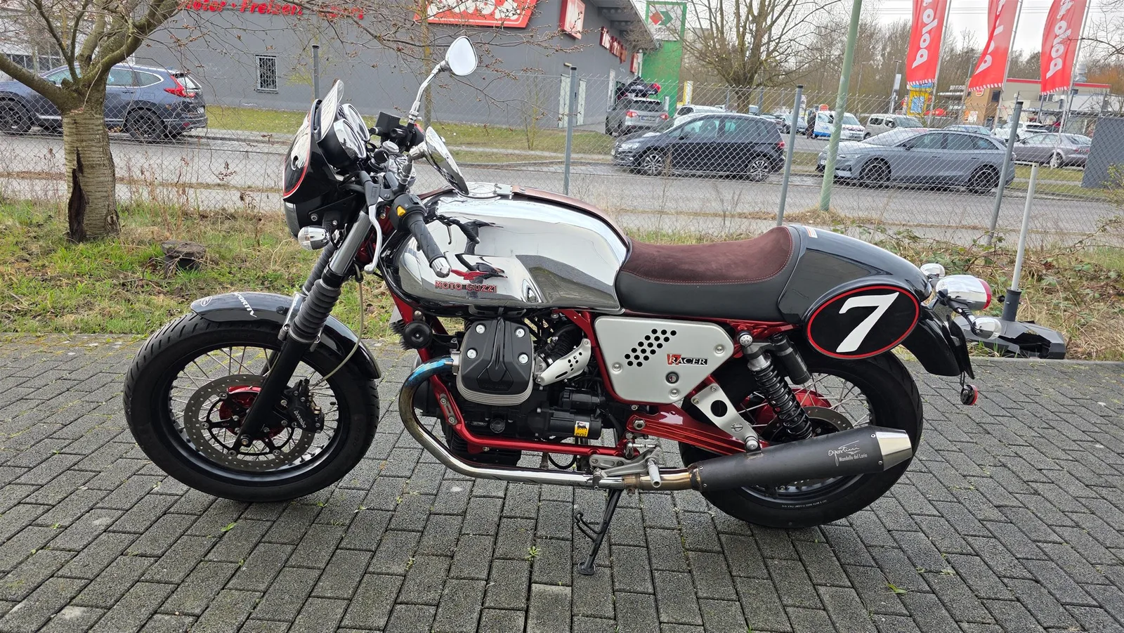 Moto Guzzi V7 Racer