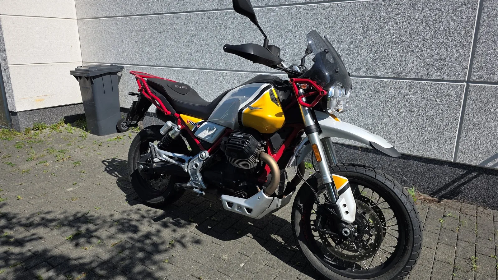 Moto Guzzi V85 TT