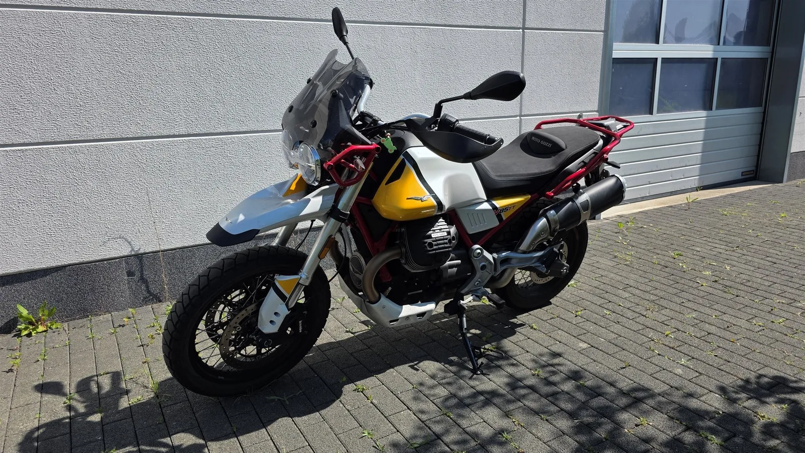 Moto Guzzi V85 TT