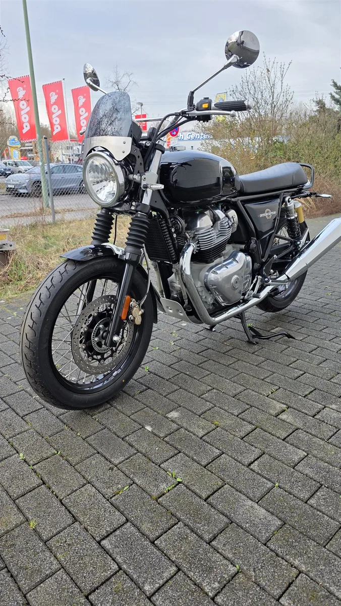 Royal Enfield Interceptor 650