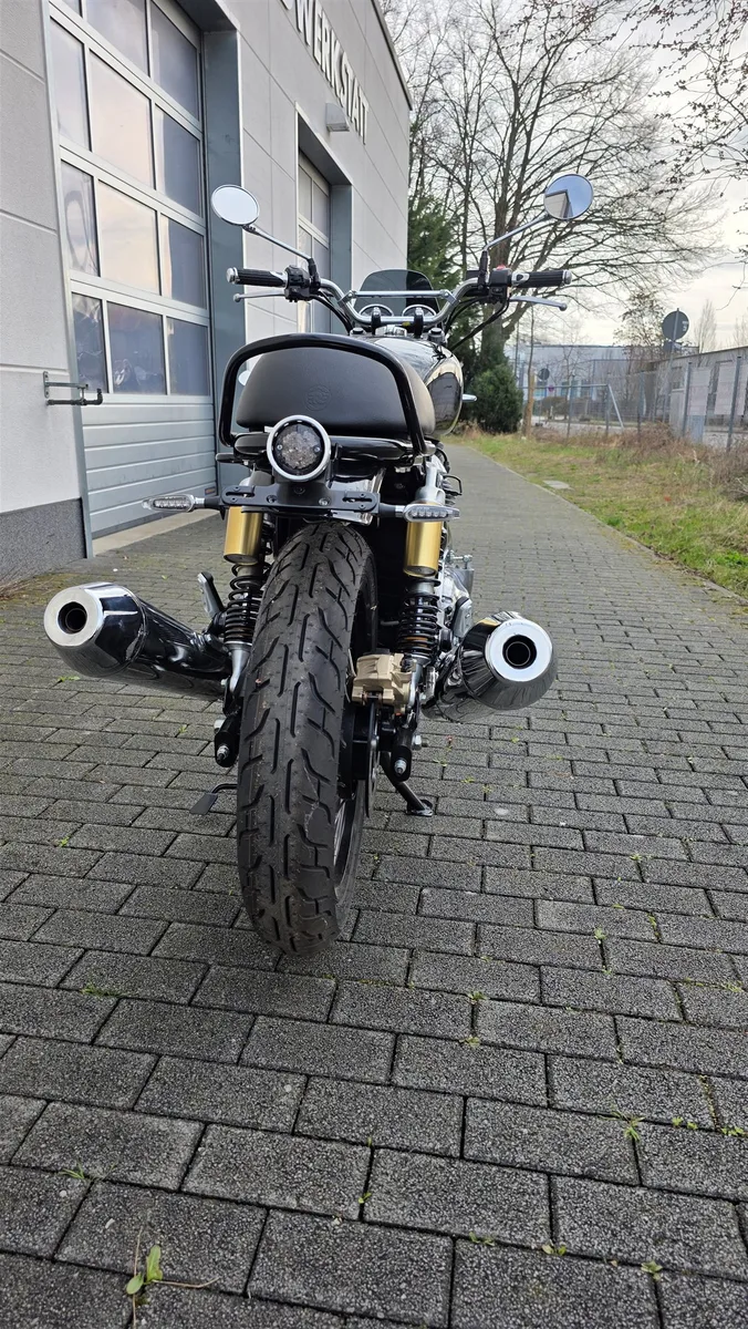 Royal Enfield Interceptor 650