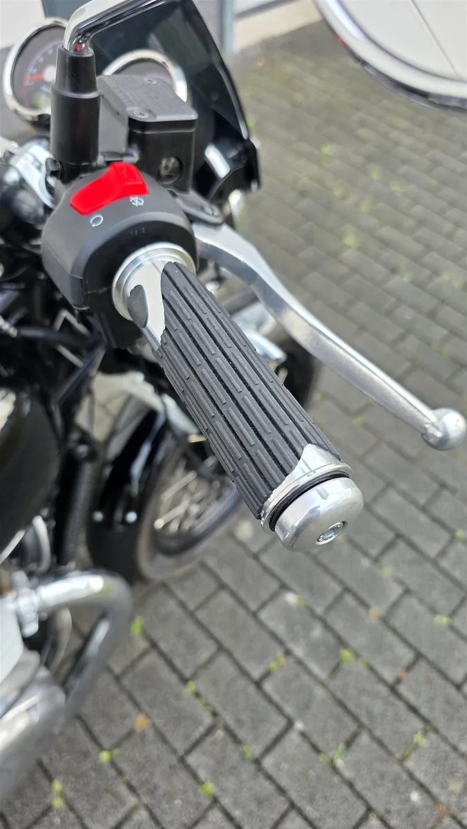 Royal Enfield Interceptor 650