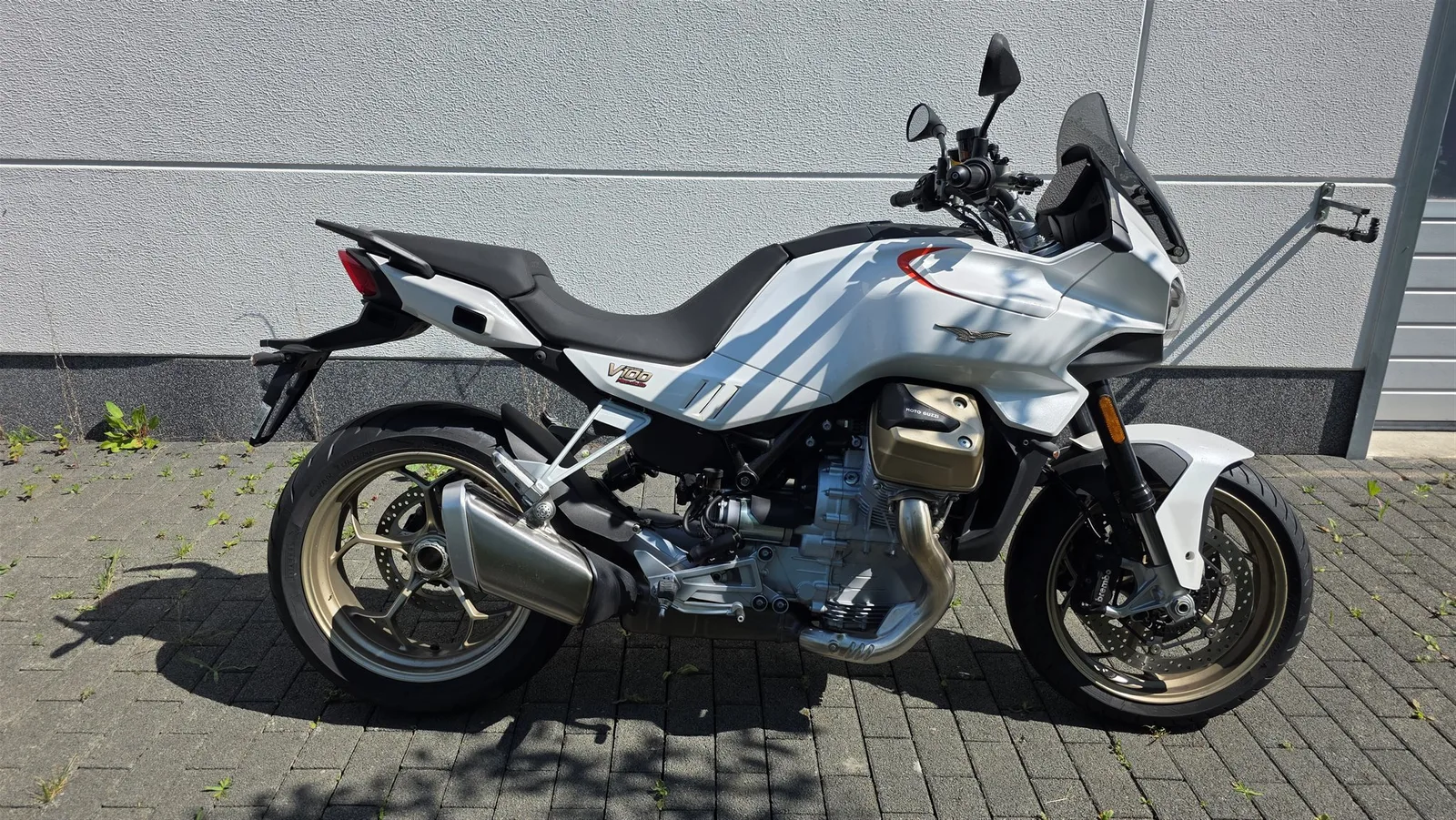 Moto Guzzi V100 Mandello
