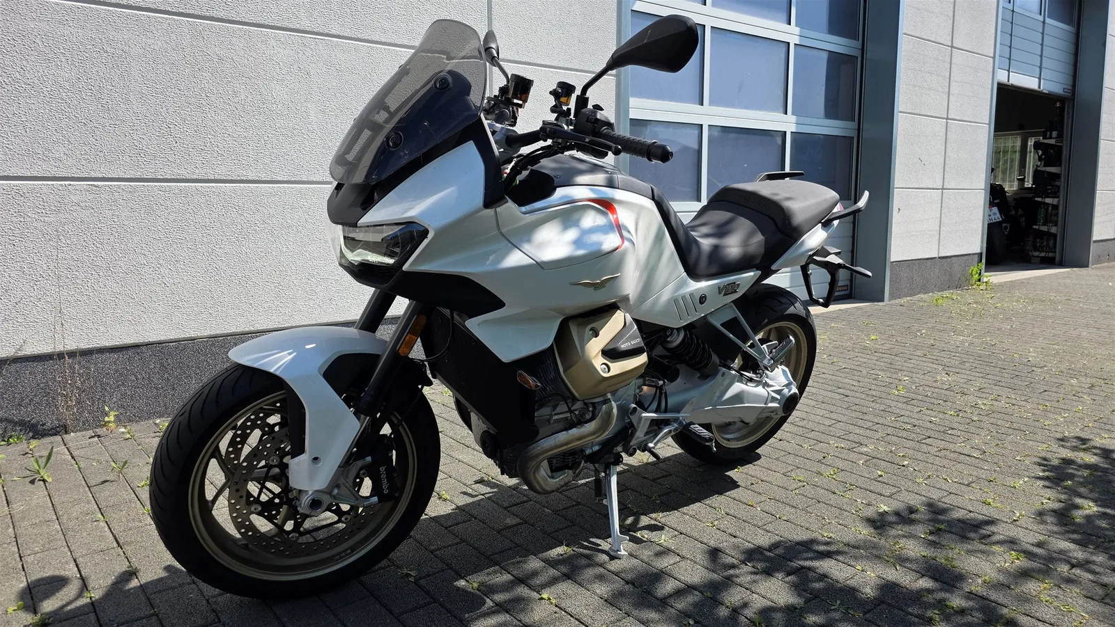 Moto Guzzi V100 Mandello