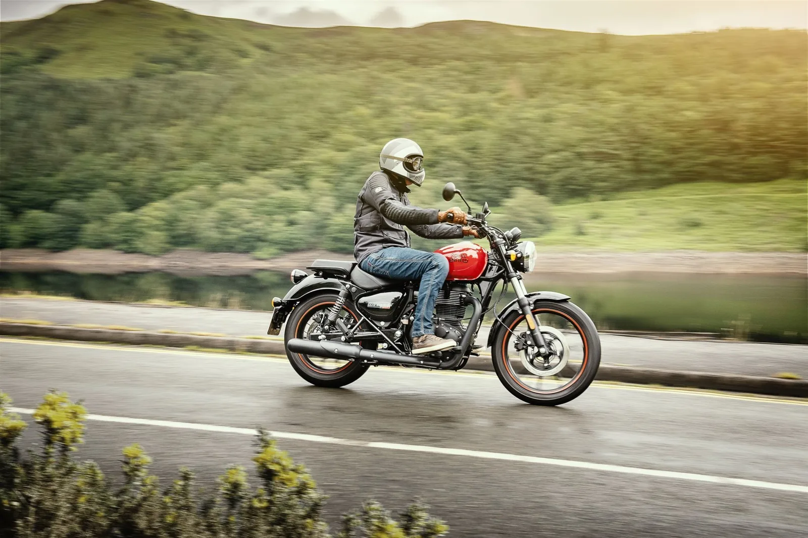 Royal Enfield Meteor 350 Fireball