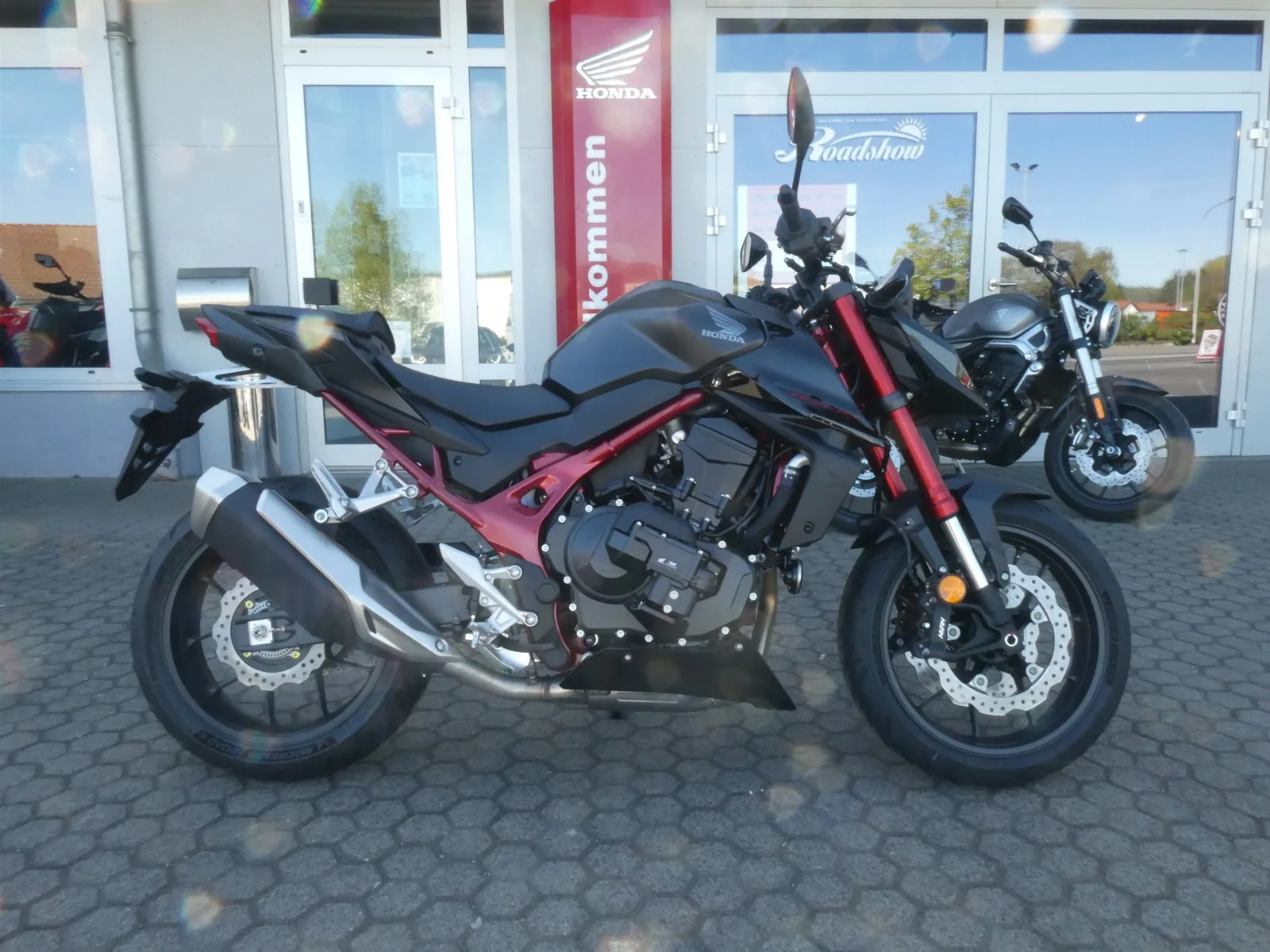 Honda CB750 Hornet E-Clutch Tageszulassung 06/2026