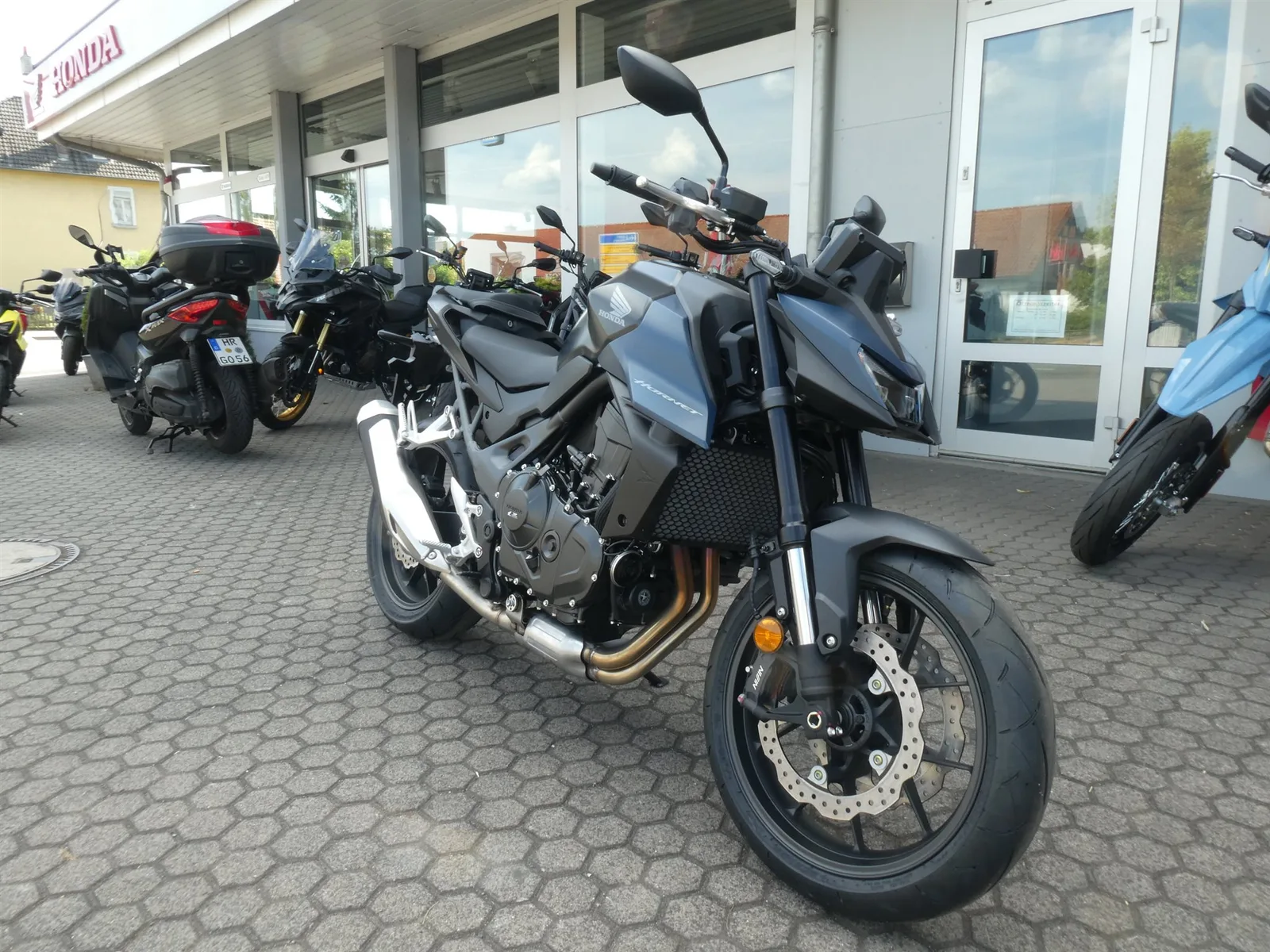 Honda CB750 Hornet Honda Summer Dealz